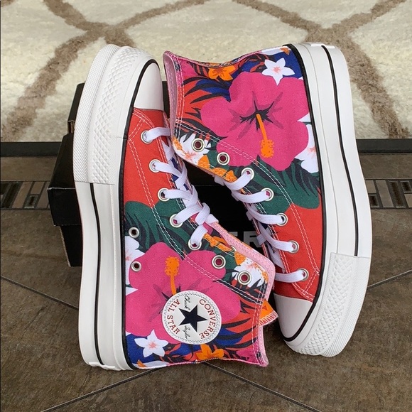 CONVERSE CTAS LIFT HI PLATFORM WMNS - Picture 12 of 16